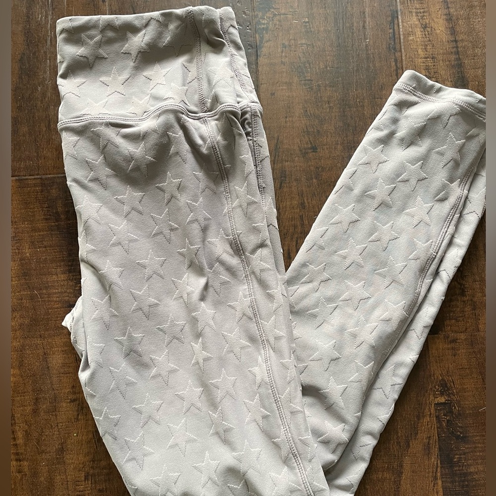 Mono B High Waisted Gray Star Leggings Sz M